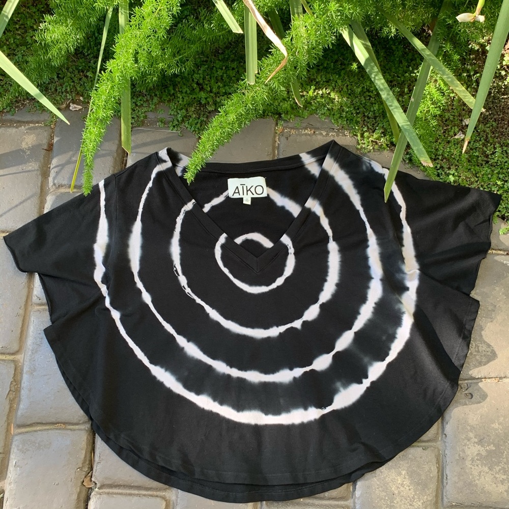 AIKO Poncho Style Tie Dye Pull Over Women’s XS